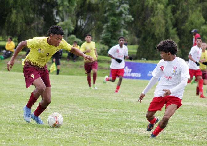los-partidos-de-futbol-cautivaron-a-los-espectadores-en-la-final-nacional-2023-de-los-juegos-intercolegiados.jpeg