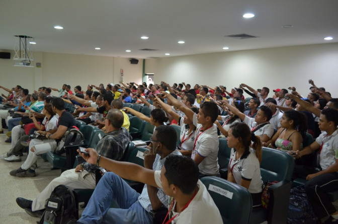 noticia-2014-10-29-asistentes-concurso-preguntas.jpg