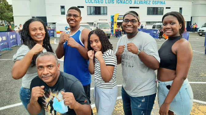 Familia-boxeador-Juegos-Panamericanos-2021.jpeg
