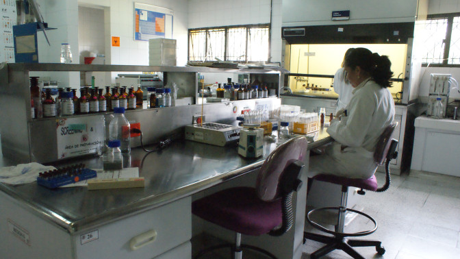 fotos-CAR-BOMEDICO-LABORATORIO-70.jpg