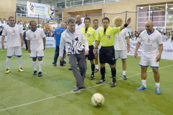 Showbol-1.jpg