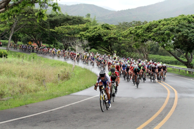 noticia-2014-04-01-vuelta-valle.jpg