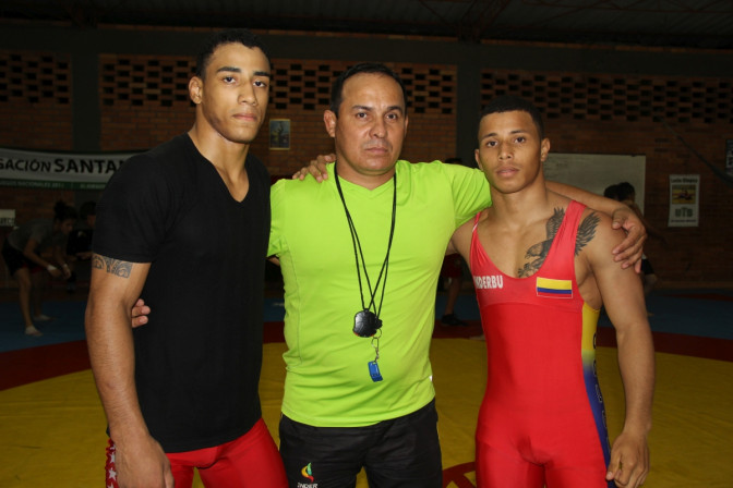 noticia-2014-04-02-hermanos-cuero.jpg
