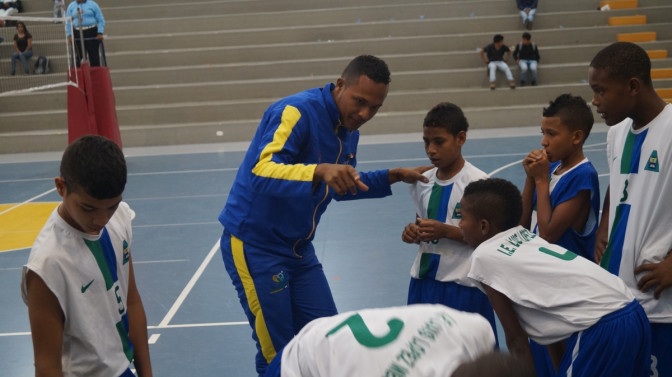 noticia-2014-10-03-superate-voleibol.jpg