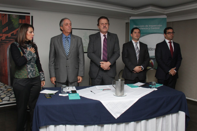 noticia-2014-11-21-semnario-niif.jpg