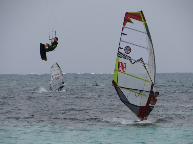 noticias-coldeportes-juegos-Mar-y-Playa-15-04-2015.jpg