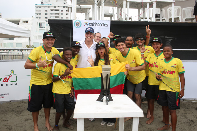 Director-de-Coldeportes-con-delegacion-de-Bolivar.jpg