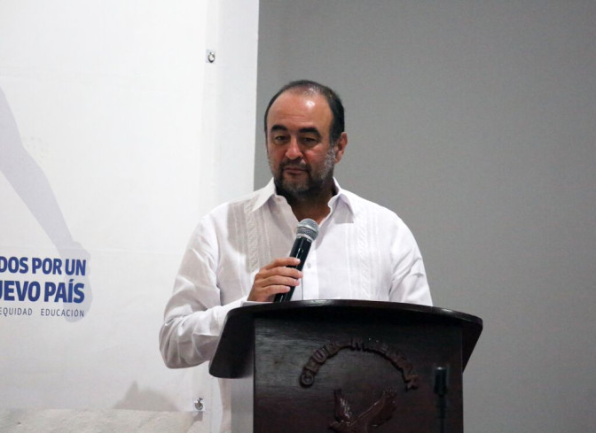 juan-carlos-pena-subdirector-coldeportes-hevs.jpg