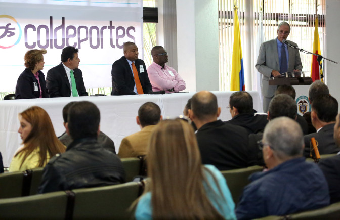 notcias-coldeportes-director-andres-botero-19-08-2015.jpg