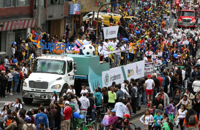noticias-coldeportes-caminata-solidaridad-31-08-2015-1.jpg