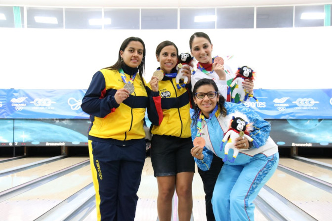 Bolos-oro-plata.jpeg