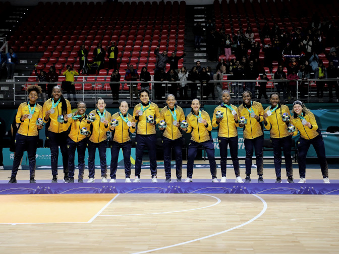 Baloncesto-femeninio-5x5-plata.jpeg