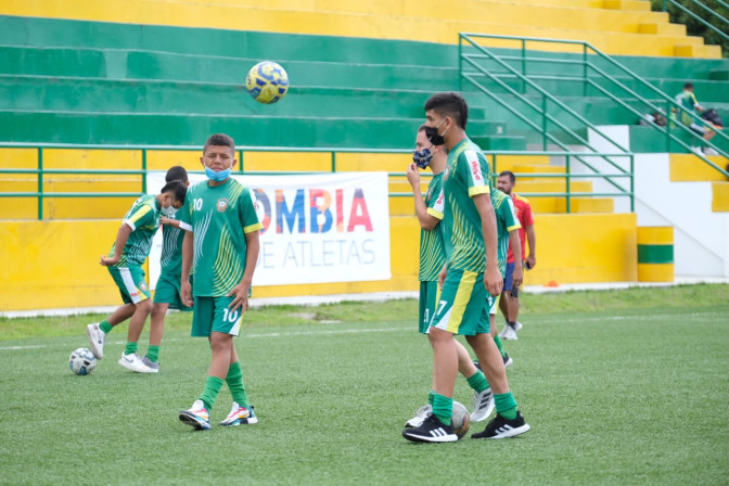 inauguracion-de-la-cancha-sintetica-de-futbol-el-gaitan.jpg