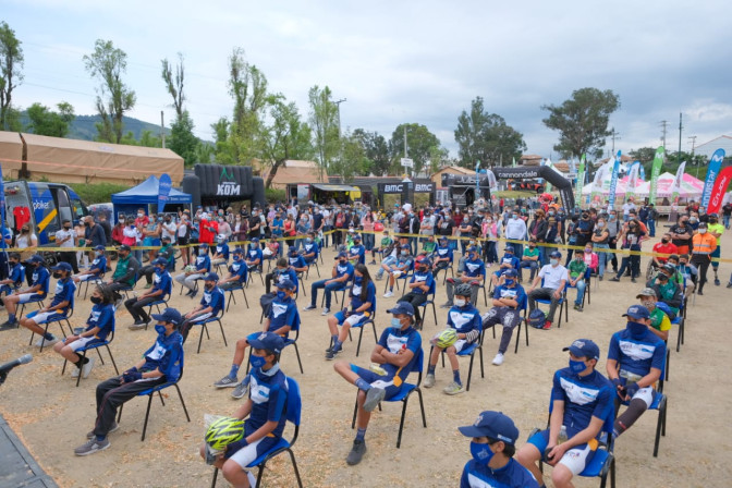 conversatorio-gran-fondo-de-nairo.jpg