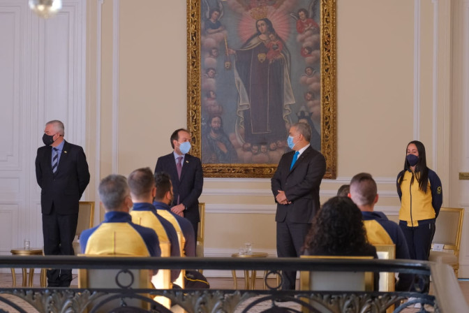 el-presidente-ivan-duque-junto-con-el-ministro-ernesto-lucena.jpeg