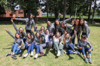 El-ministro-Guillermo-Herrera-con-las-pedalistas-del-equipo-Colombia-Tierra-de-Atletas.jpg El-ministro-Guillermo-Herrera-con-las-pedalistas-del-equipo-Colombia-Tierra-de-Atletas.jpg