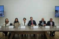 Mesa-principal-analisis-impacto-socioeconomico.jpeg Mesa-principal-analisis-impacto-socioeconomico.jpeg