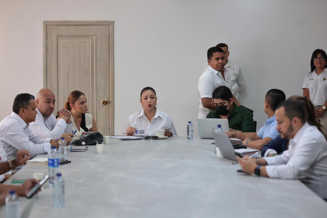 la-ministra-luz-cristina-lopez-trejos-presidio-la-reunion-para-revisar-el-estatus-de-los-compromisos-pactados.jpeg
