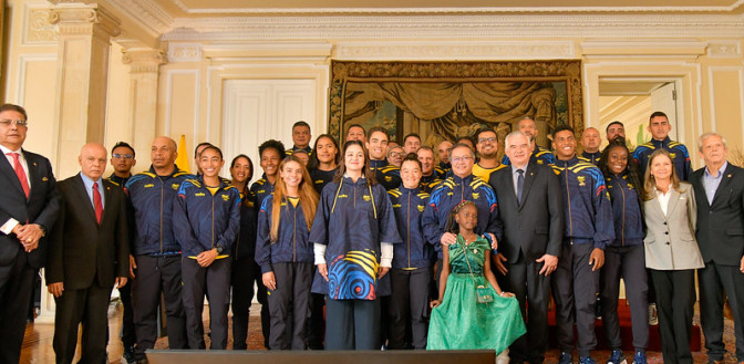 credito-foto-2-andrea-puentes-y-juan-diego-cano-presidencia-de-la-republica.jpg