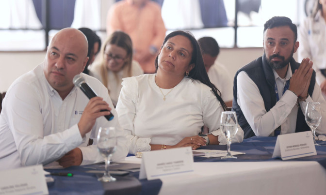 se-enfatizo-en-la-importancia-del-trabajo-conjunto-entre-el-gobierno-nacional-regional-y-local.jpg
