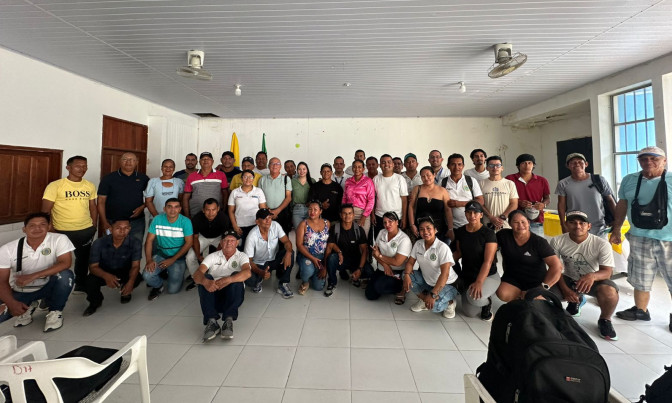 mesas-de-trabajo-amazonas.jpg