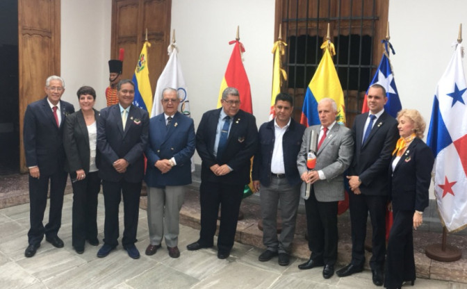 Llama-en-Caracas.jpg