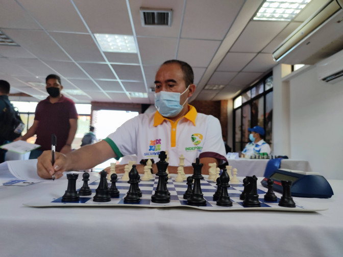 competencias-de-ajedrez-en-el-complejo-raquetas-de-cartagena.jpg