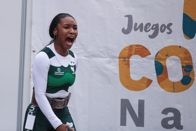 levantamiento-de-pesas-femenino-en-la-final-nacional-deportes-individuales-2022.jpg