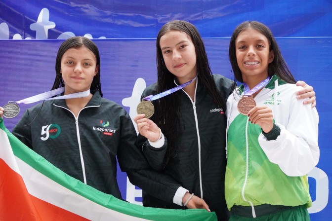 entrega-de-multiples-medallas-en-la-final-nacional-2023-de-los-intercolegiados.jpeg