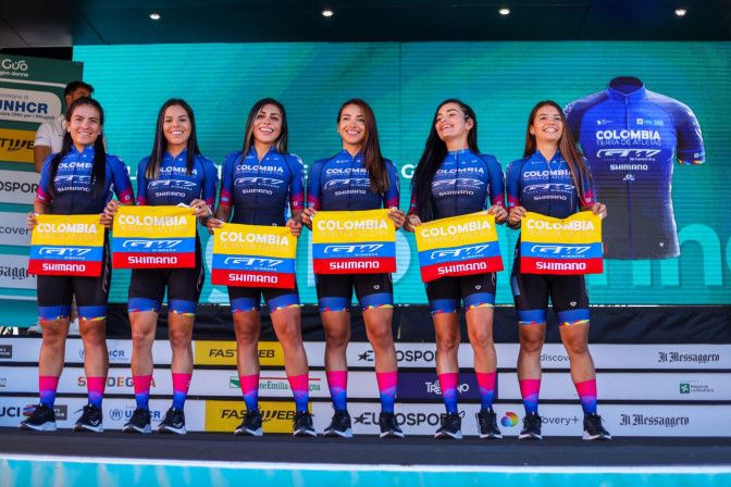 Giro-de-Italia-Femenino-2022-Equipo-Colombia-Tierra-de-Atletas.jpeg
