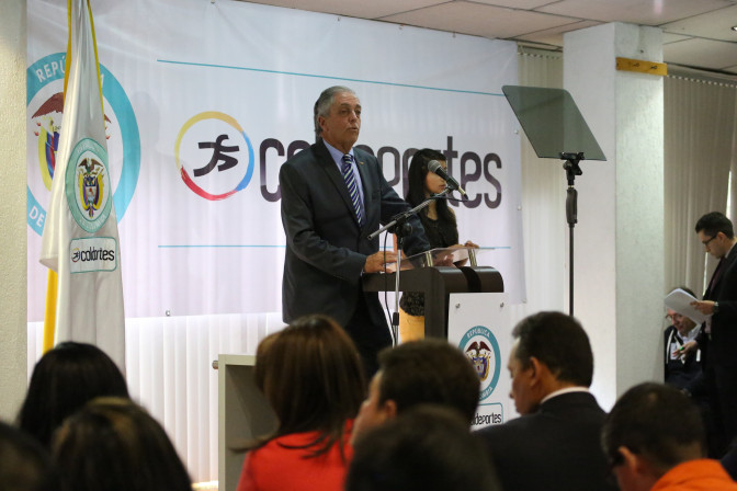 Director-de-Coldeportes-Andres-Botero-Rendicion-de-cuentas-de-Coldeportes-2014.jpg