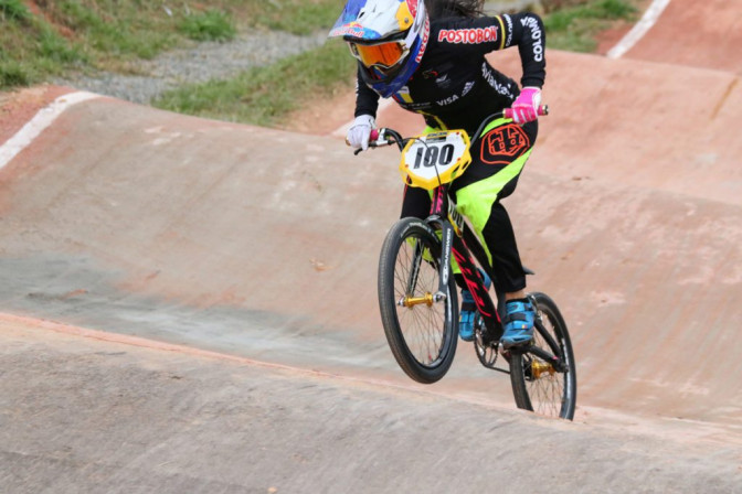 marianapajonBMX.jpg