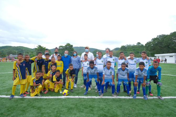 Mindeporte-inauguro-estadio-de-futbol-en-Luruaco.jpeg