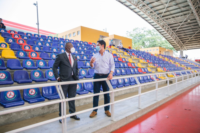 Ministro-Guillermo-Herrera-Velodromo-visita-a-Cali.jpg