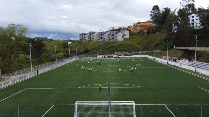 Cancha-San-Vicente-Ferrer-Antioquia.jpg